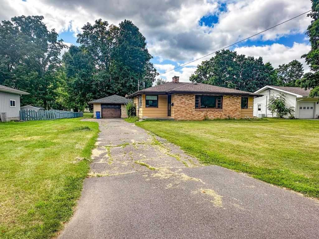Photo of 161 Paddock AVENUE, Park Falls, WI 54552 (MLS # 22504286)