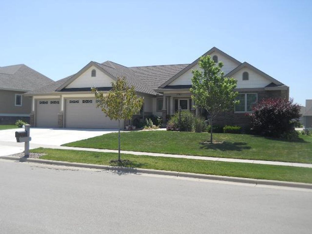 Photo of 1705 Dunwoody LANE, Waunakee, WI 53597 (MLS # 2015067)