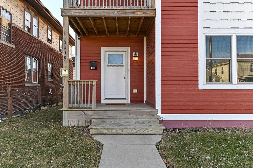 Photo of 1538 Packard AVENUE, Racine, WI 53403 (MLS # 1947205)