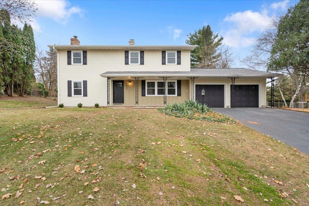 Photo of 2826 Grandview BOULEVARD, Madison, WI 53713 (MLS # 2012654)