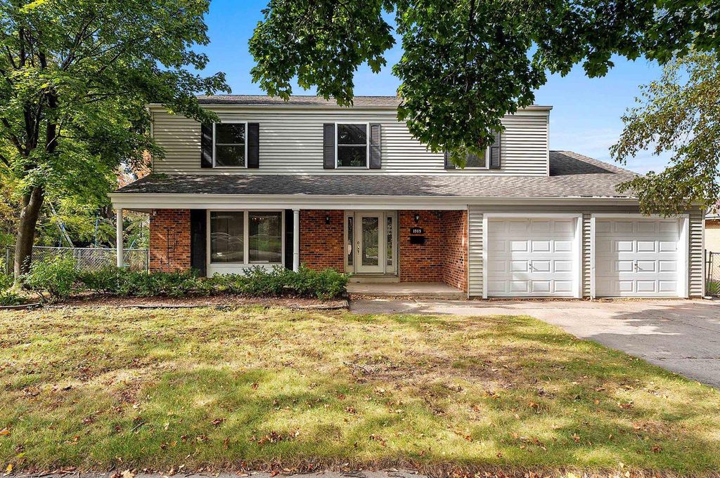 Photo of 1909 N Nicholas STREET, Appleton, WI 54914 (MLS # 50316840)