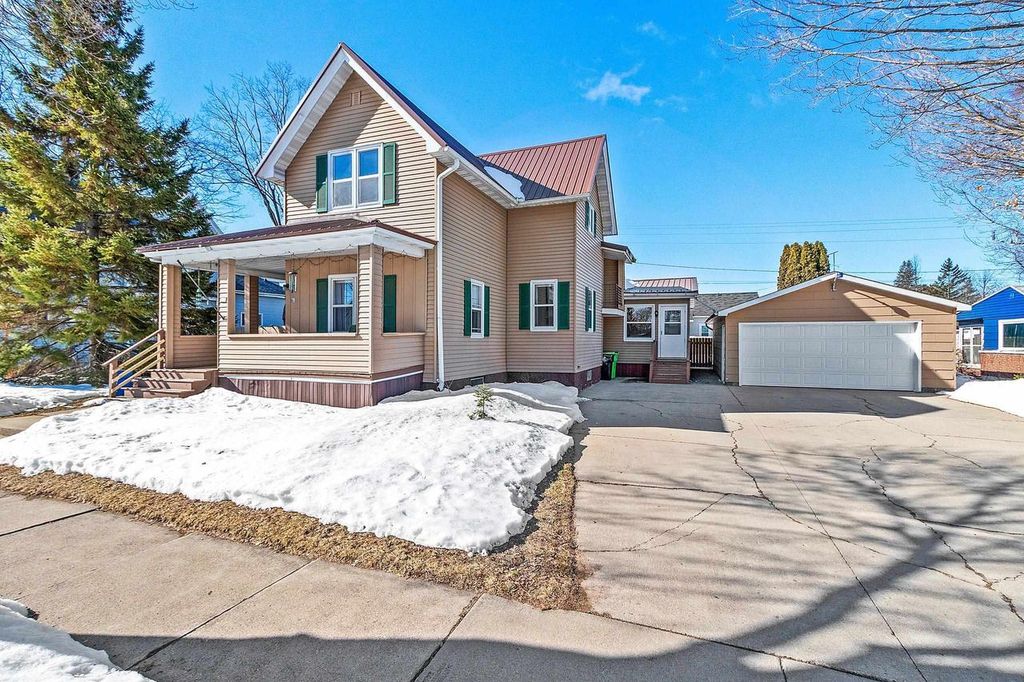 Photo of 213 N Franklin STREET, Oconto Falls, WI 54154 (MLS # 50322715)