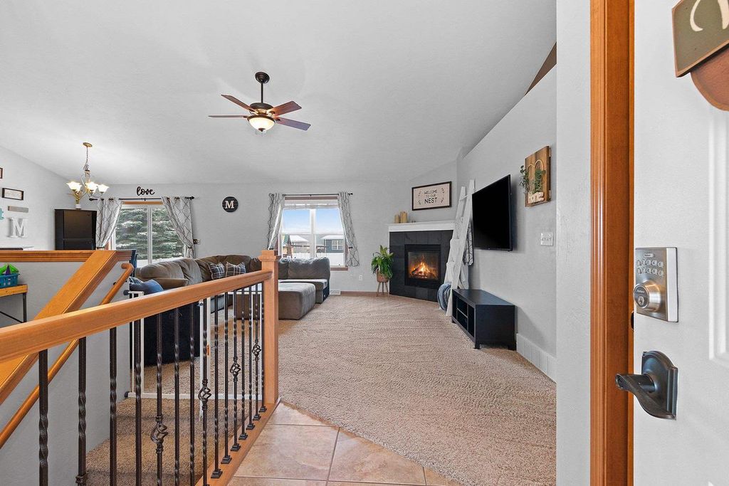 Photo of 1012 Tana LANE, Menasha, WI 54952 (MLS # 50319419)