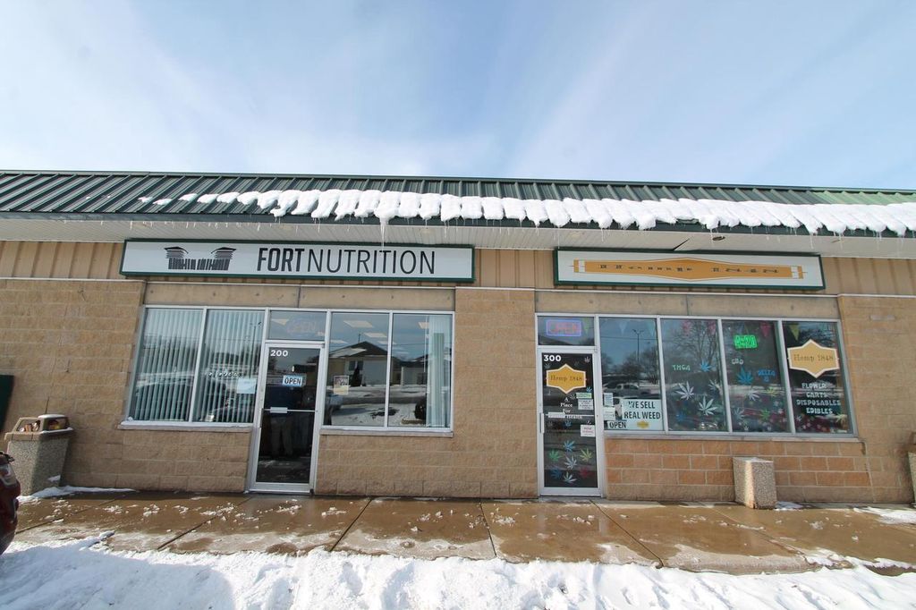 Photo of 1220 Janesville AVENUE #400-600, Fort Atkinson, WI 53538 (MLS # 1948168)