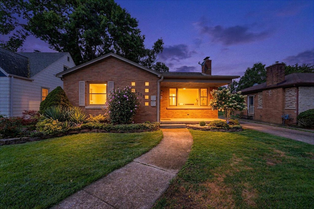 Photo of 2522 Buchanan ROAD, Kenosha, WI 53143 (MLS # 1979780)