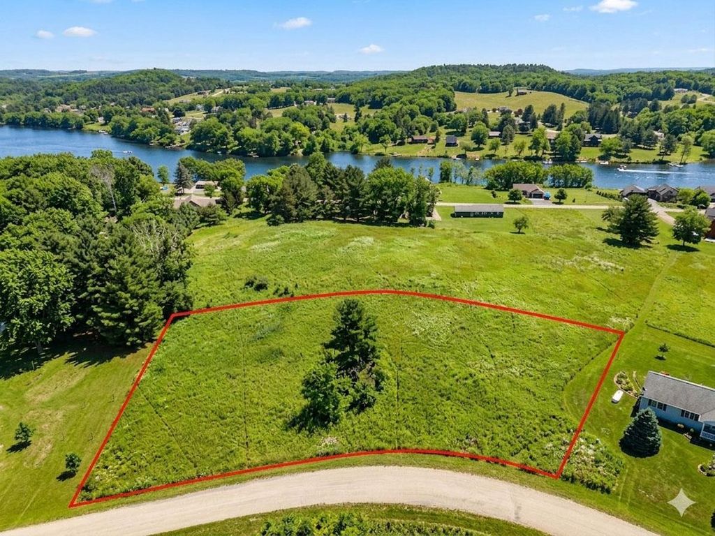 Photo of L483-484 Summit Point DRIVE, La Valle, WI 53941 (MLS # 2019924)