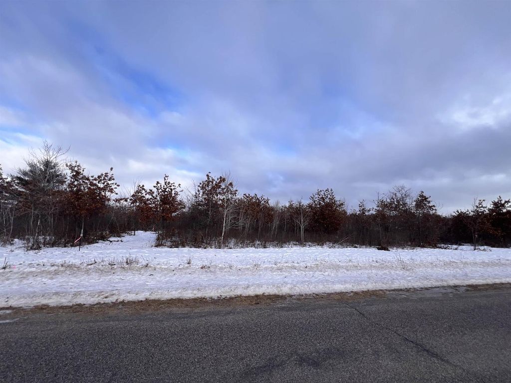 Photo of Parkway ROAD, Crivitz, WI 54114 (MLS # 50320182)