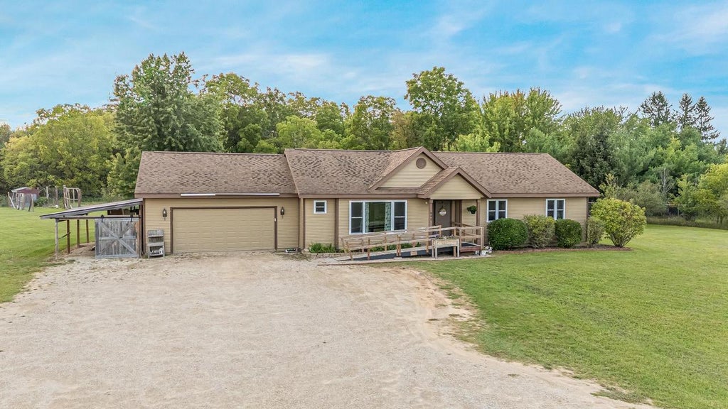 Photo of 801 Simon STREET, Wild Rose, WI 54984 (MLS # 50332991)