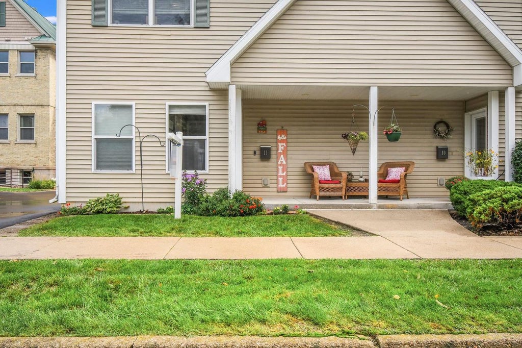Photo of 1011 Summit AVENUE #11, Stoughton, WI 53589 (MLS # 2033275)