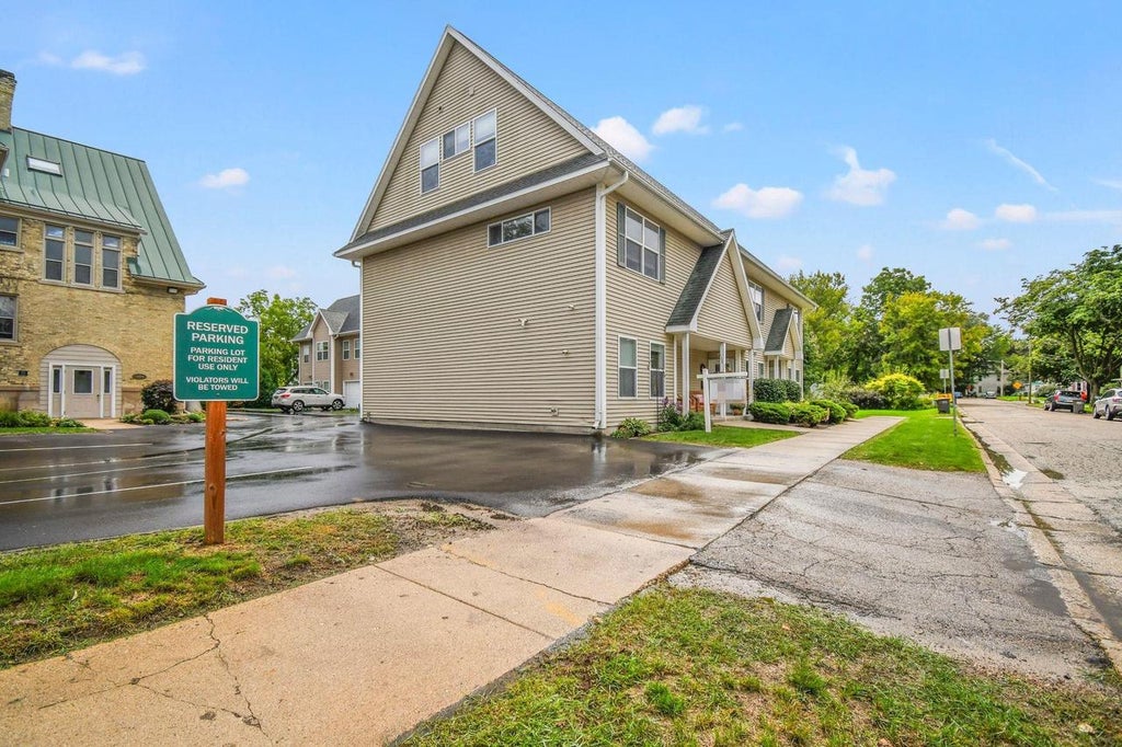 Photo of 1011 Summit AVENUE #11, Stoughton, WI 53589 (MLS # 2033275)