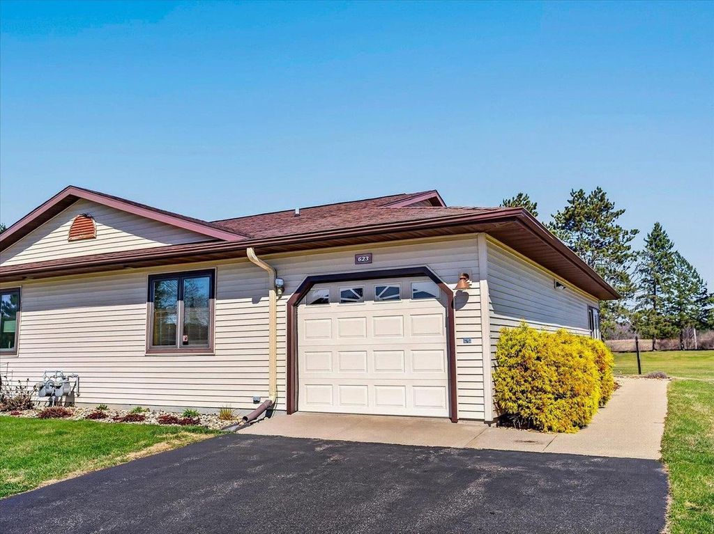 Photo of 623 Saddle Ridge, Portage, WI 53901 (MLS # 2019739)