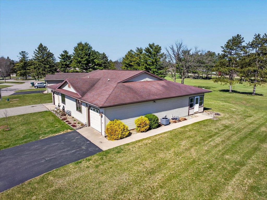 Photo of 623 Saddle Ridge, Portage, WI 53901 (MLS # 2019739)