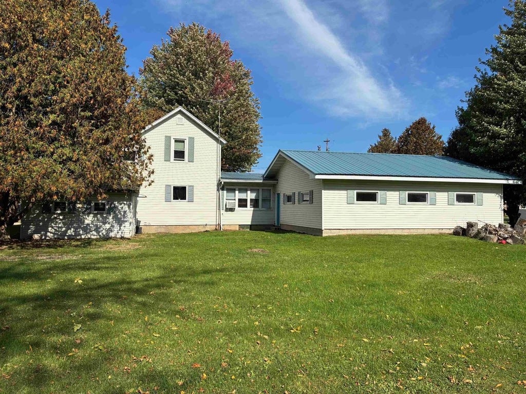 Photo of 1125 McDonald STREET, Oconto, WI 54153 (MLS # 50333871)