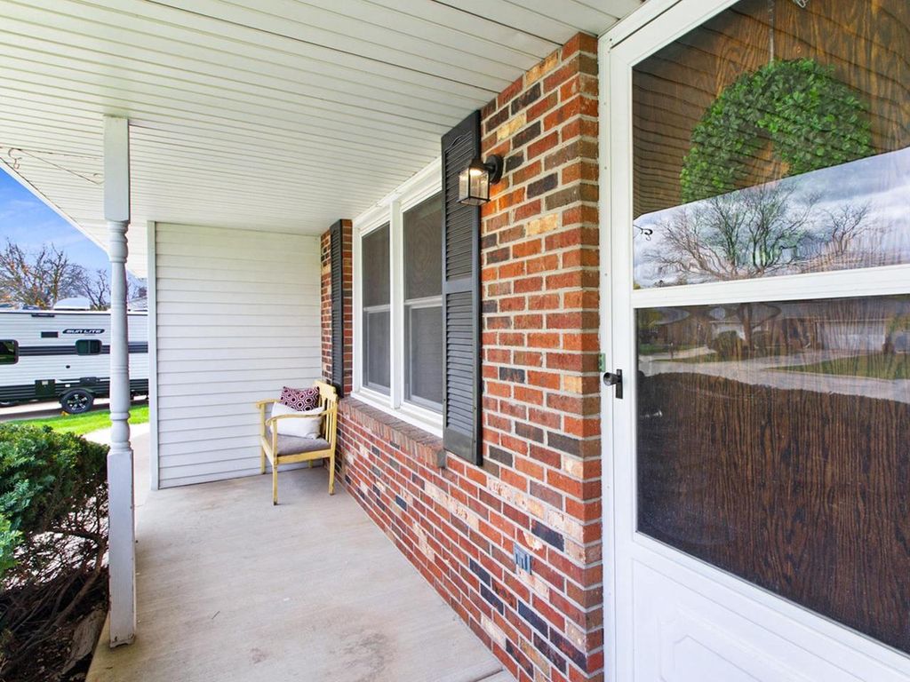 Photo of 3638 Glenhaven LANE, Green Bay, WI 54301 (MLS # 50325049)