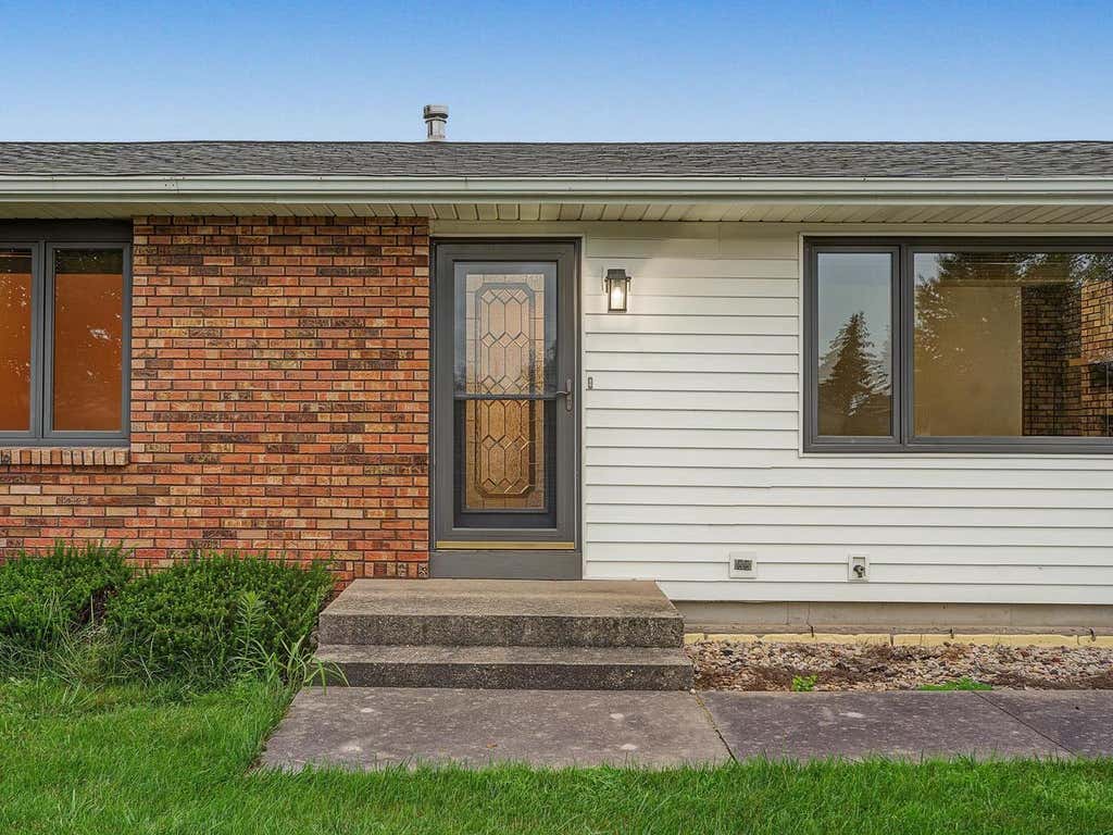 Photo of 587 Washington STREET, Monticello, WI 53570 (MLS # 2030734)