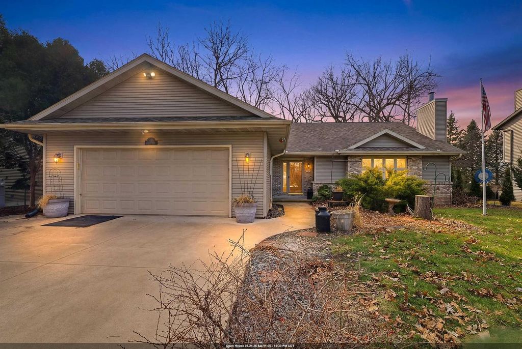 Photo of 1715 Bernheim STREET, Oshkosh, WI 54904 (MLS # 50322318)