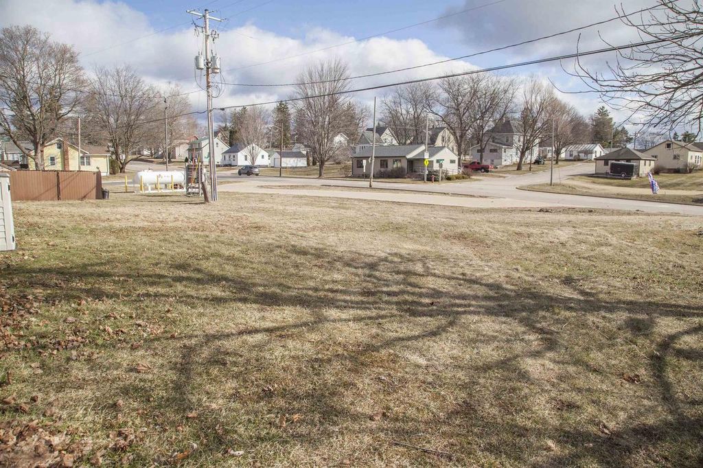 Photo of 615 Level STREET, Dodgeville, WI 53533 (MLS # 2019153)