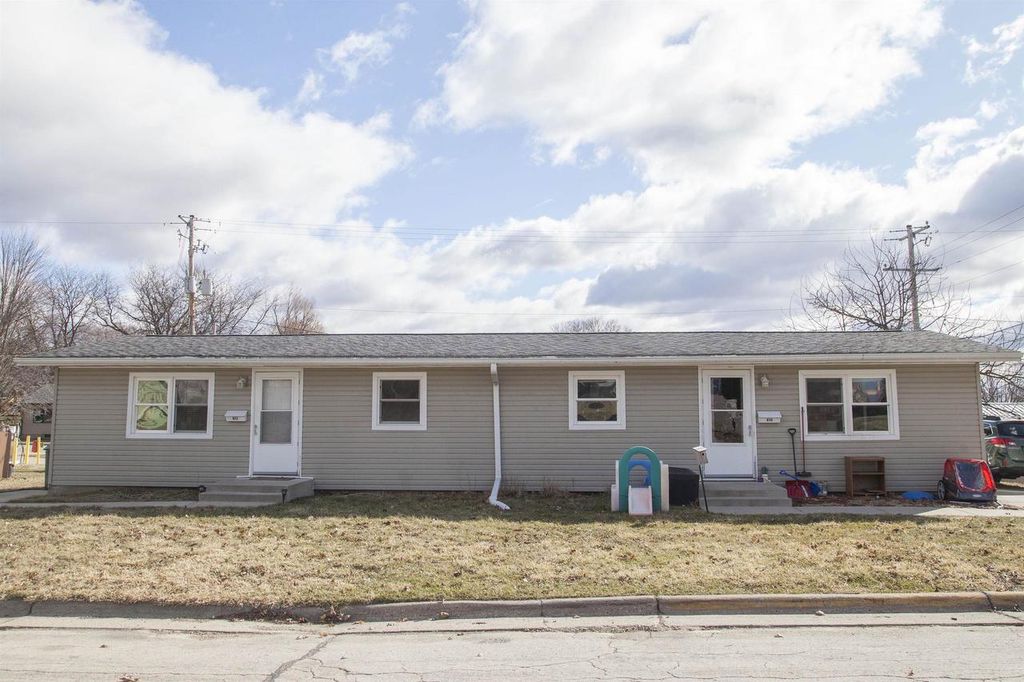 Photo of 615 Level STREET, Dodgeville, WI 53533 (MLS # 2019153)