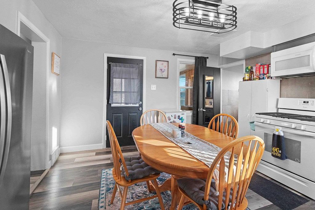 Photo of 1419 Fox STREET, Oshkosh, WI 54902 (MLS # 50321238)