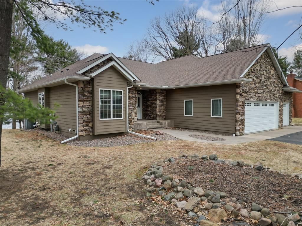 Photo of 2907 Plum Tree CIRCLE, Menomonie, WI 54751 (MLS # 1599791)