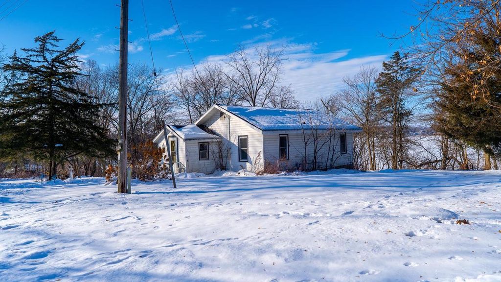 Photo of W6562 Barkers ROAD, Elkhorn, WI 53121 (MLS # 2013581)