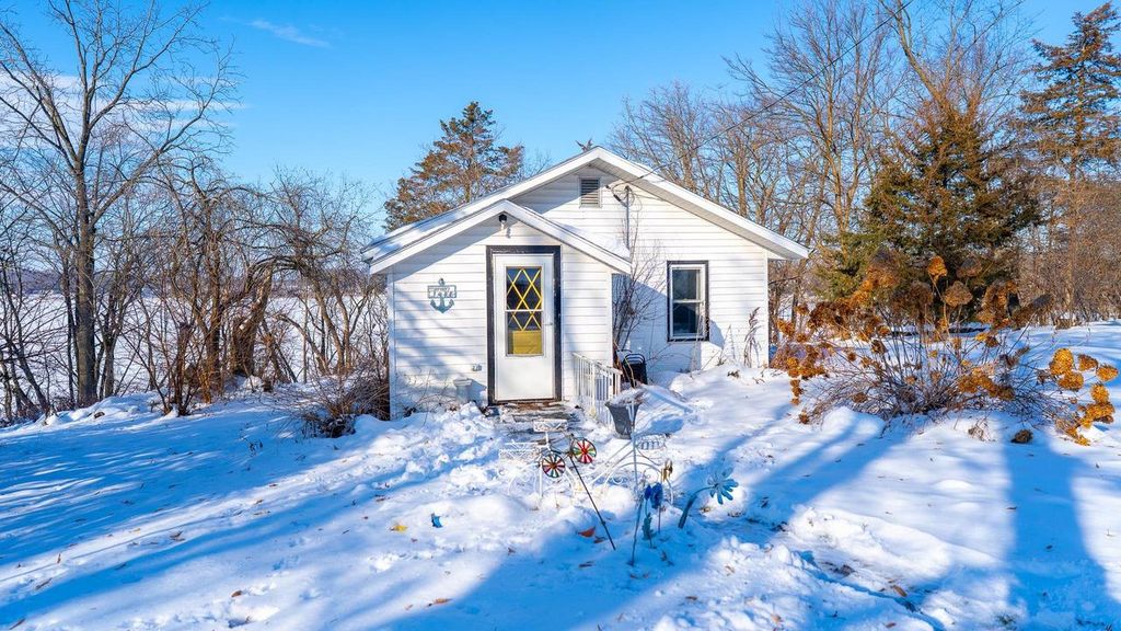 Photo of W6562 Barkers ROAD, Elkhorn, WI 53121 (MLS # 2013581)