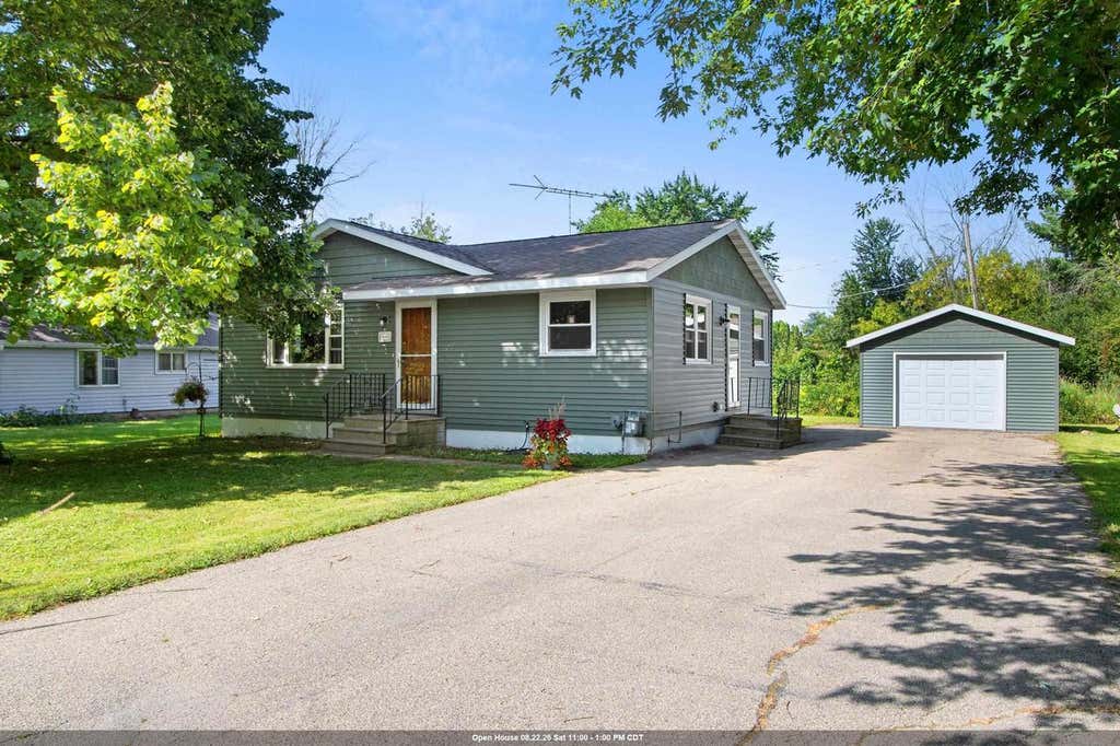 Photo of N5643 N Franklin STREET, Shawano, WI 54166 (MLS # 50331332)