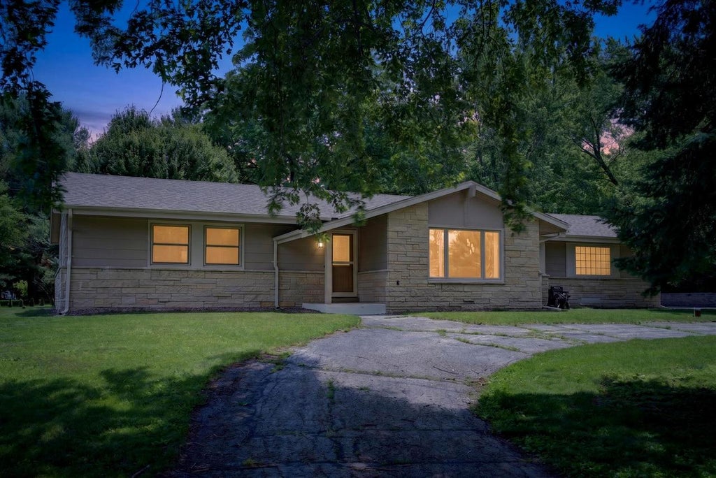 Photo of S94W23105 Meadow View LANE, Big Bend, WI 53103 (MLS # 1979824)