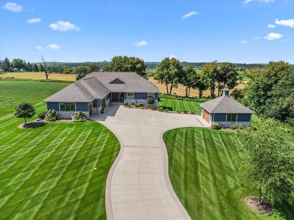 Photo of 2177 Elsies DRIVE, Richfield, WI 53076 (MLS # 1979981)
