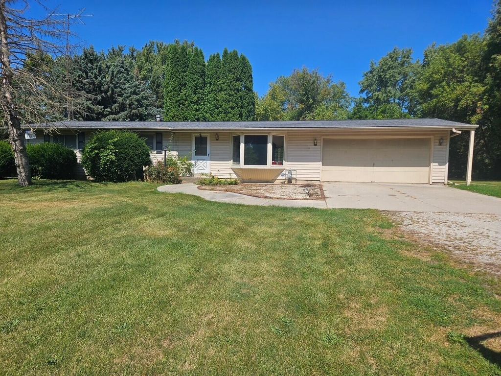 Photo of 16422 82nd STREET, Bristol, WI 53104 (MLS # 1936134)