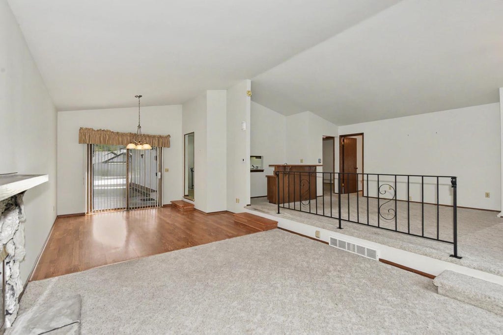 Photo of 5297 Somerset LANE S LANE S, Greenfield, WI 53221 (MLS # 1976774)