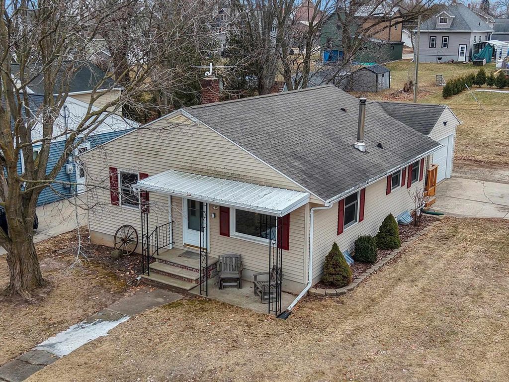 Photo of 325 Elm STREET, Denmark, WI 54208 (MLS # 50321848)