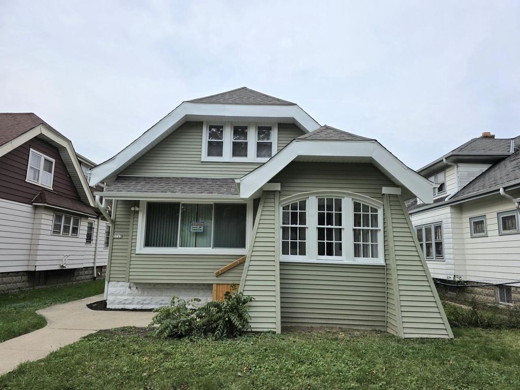 Photo of 3713 N 15th STREET, Milwaukee, WI 53206 (MLS # 1939882)