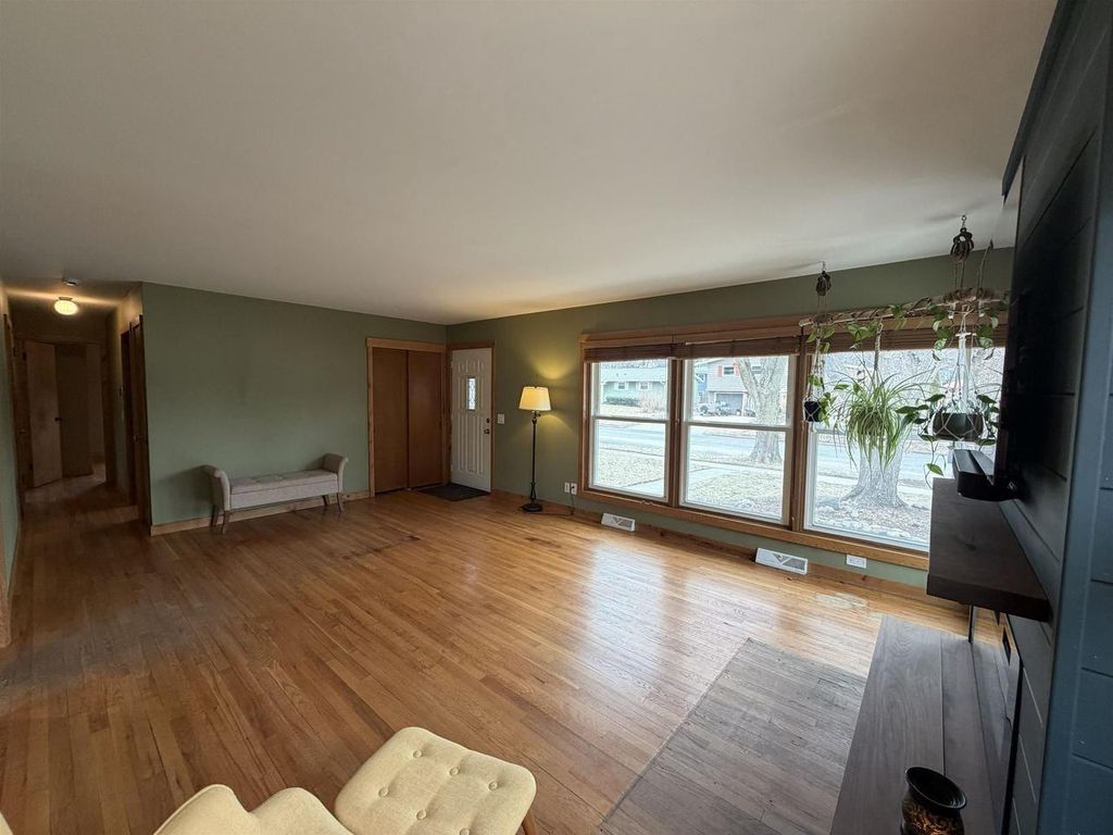 Photo of 609 Constitution LANE, Madison, WI 53711 (MLS # 2016337)