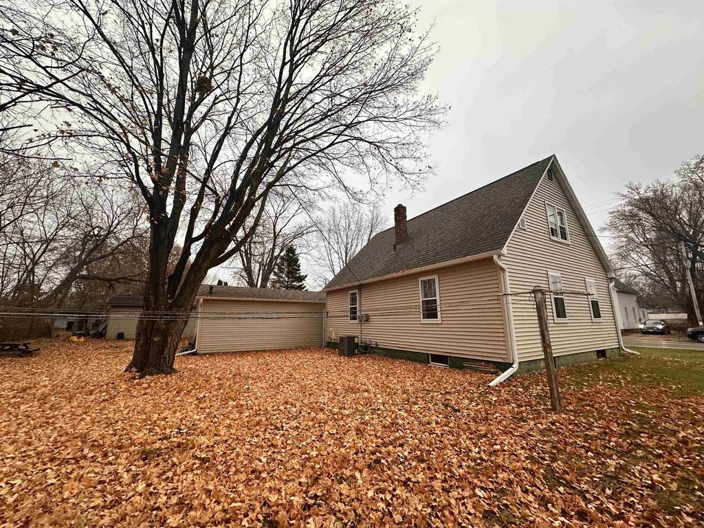 Photo of 809 E State STREET, Mauston, WI 53948 (MLS # 2013125)