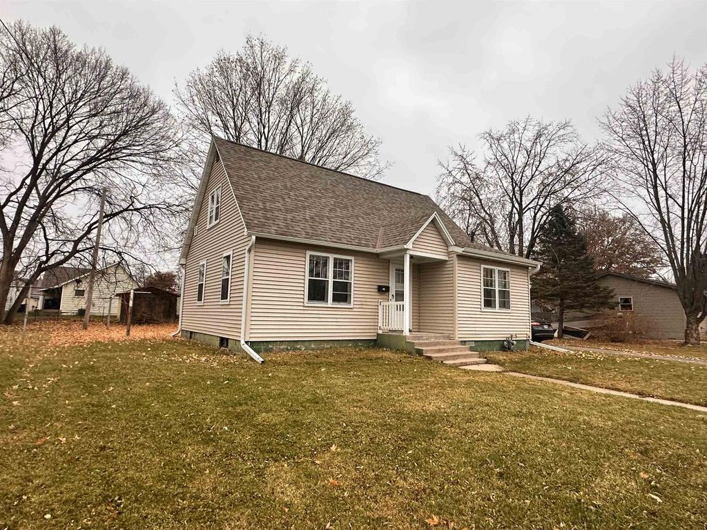Photo of 809 E State STREET, Mauston, WI 53948 (MLS # 2013125)