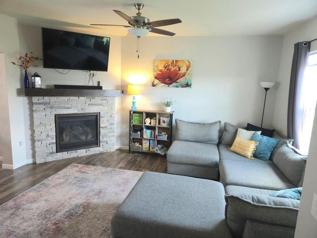 Photo of 6614 Wolf Hollow ROAD, Windsor, WI 53598 (MLS # 2022843)