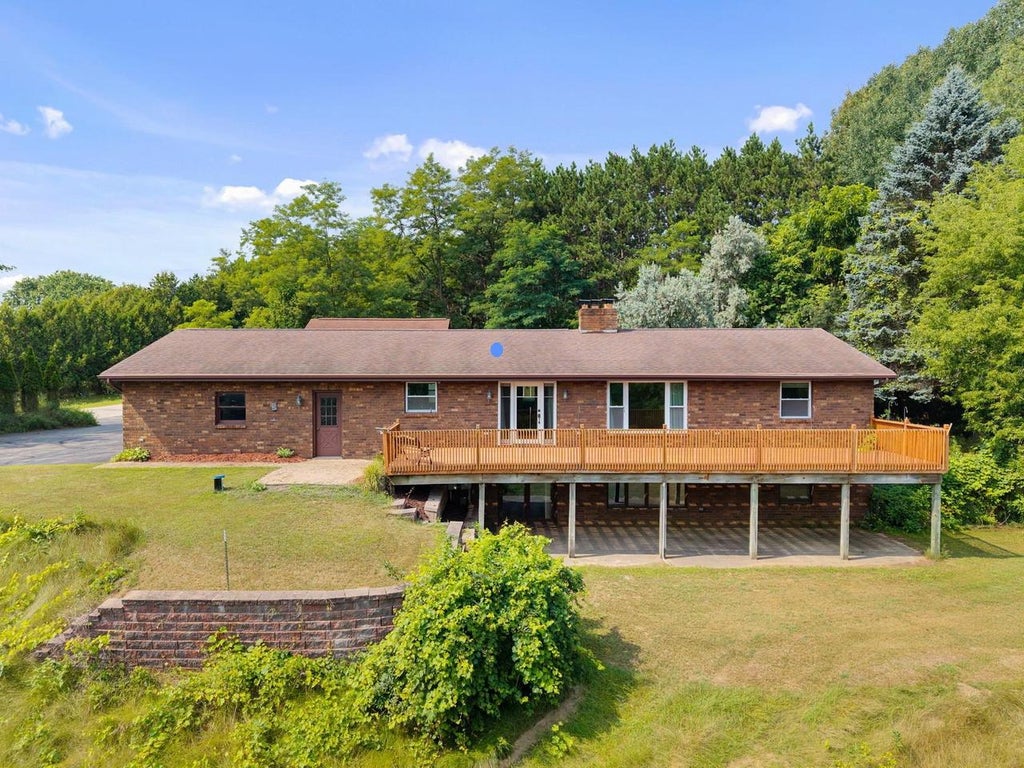 Photo of 3747 Stream ROAD, Green Bay, WI 54313 (MLS # 50331025)