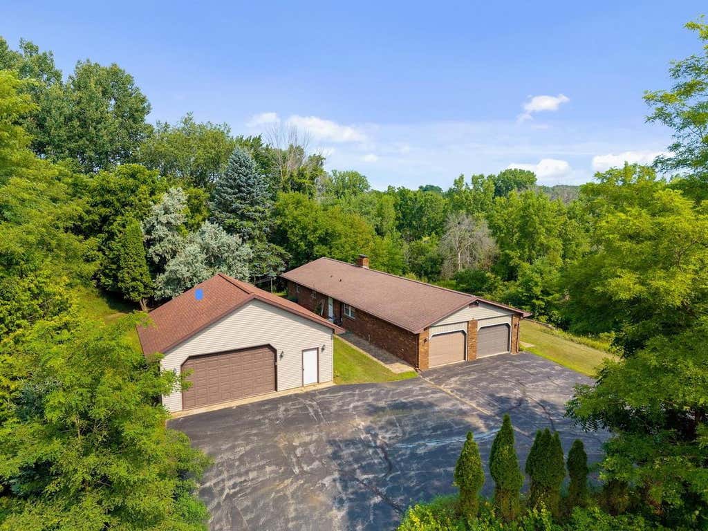 Photo of 3747 Stream ROAD, Green Bay, WI 54313 (MLS # 50331025)