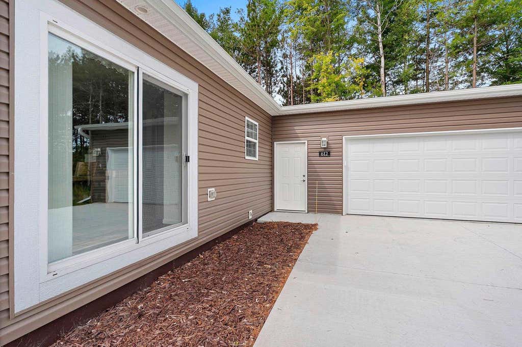 Photo of 612 Allied COURT, Oconto, WI 54153 (MLS # 50331308)