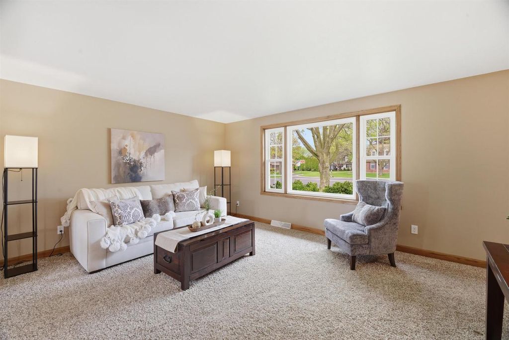 Photo of 1851 Cricket COURT, Neenah, WI 54956 (MLS # 50325721)