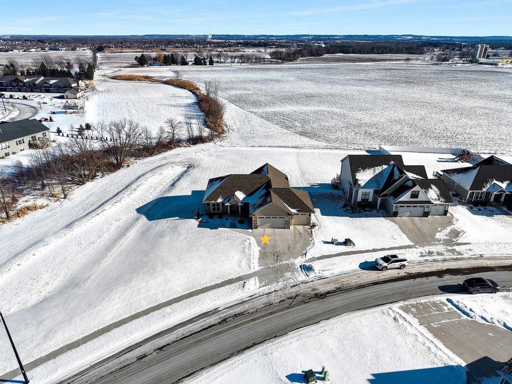 Photo of 1350 Copilot WAY, De Pere, WI 54115 (MLS # 50320536)