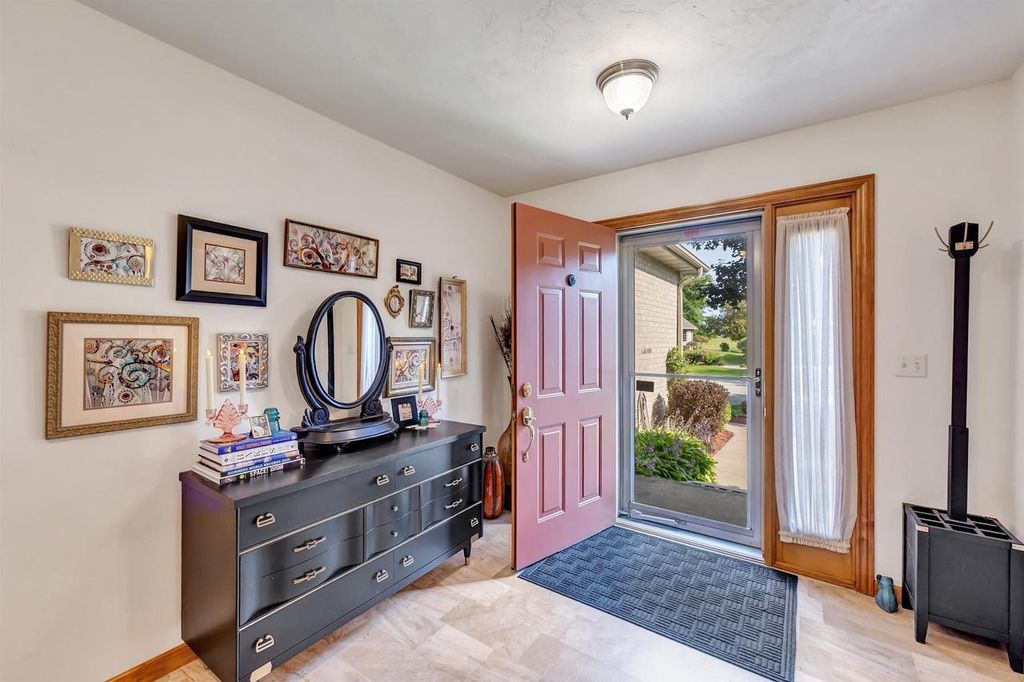 Photo of 411 Woodfield DRIVE, Green Bay, WI 54313 (MLS # 50314888)