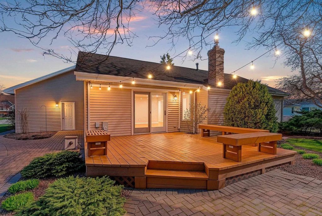 Photo of 2967 W Hiawatha DRIVE, Appleton, WI 54914 (MLS # 50324024)