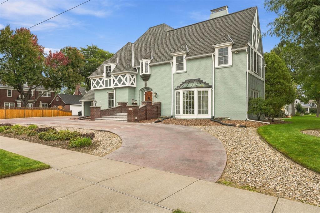 Photo of 1615 Park AVENUE, Eau Claire, WI 54701 (MLS # 1605569)