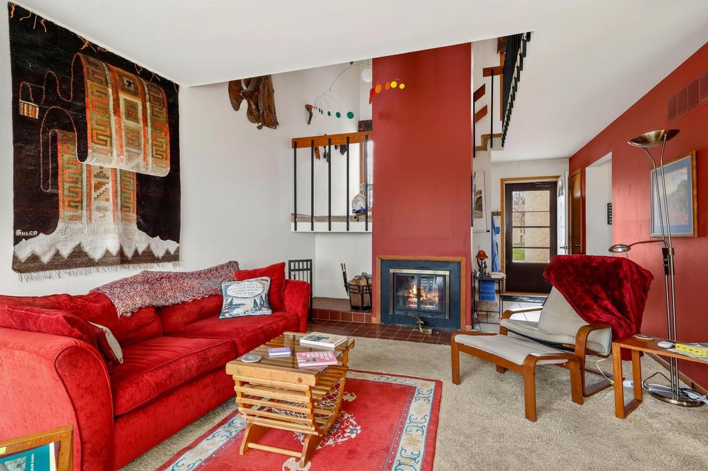 Photo of 3354 East AVENUE SOUTH AVENUE S, La Crosse, WI 54601 (MLS # 1958499)