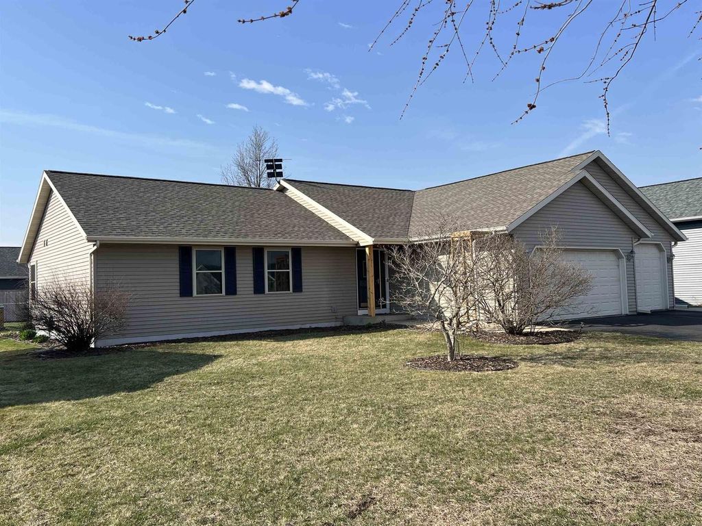 Photo of 2701 Kelso DRIVE, Janesville, WI 53546 (MLS # 2019490)