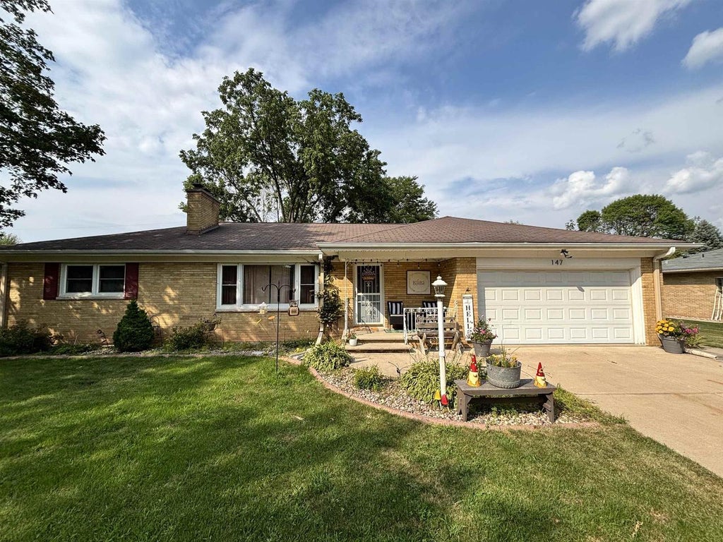 Photo of 147 Hilltop DRIVE, Green Bay, WI 54301 (MLS # 50330162)