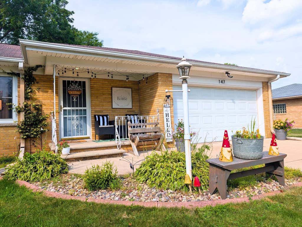Photo of 147 Hilltop DRIVE, Green Bay, WI 54301 (MLS # 50330162)