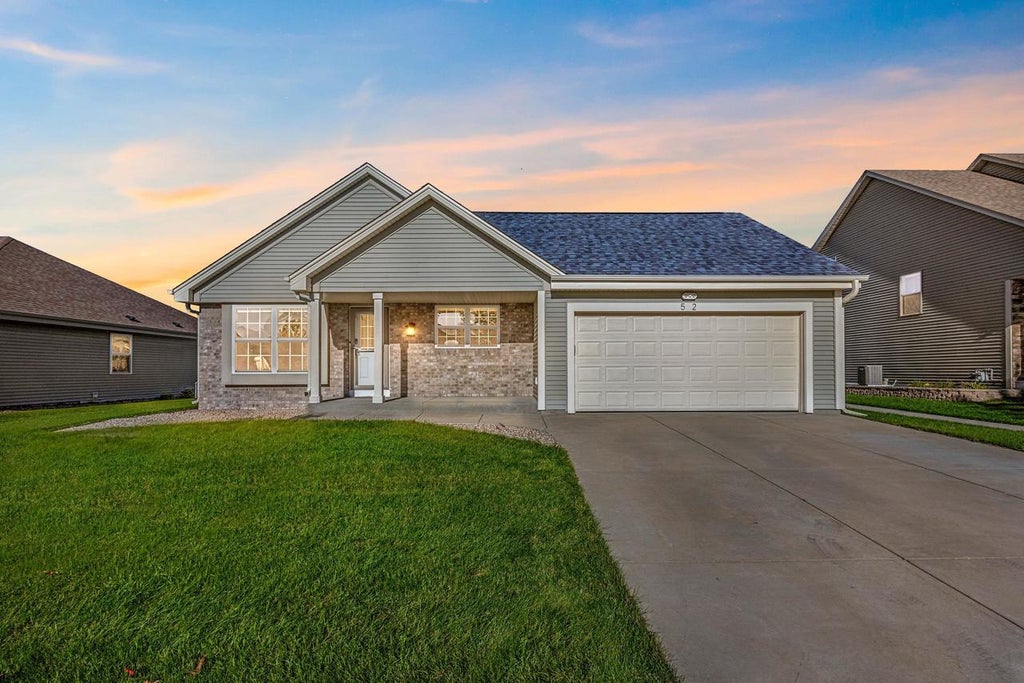 Photo of 52 Rushmore LANE, Hartford, WI 53027 (MLS # 50333895)